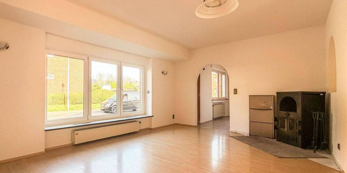 Einfamilienhaus Frechen Grefrath - 9 Zimmer, 240 m&sup2;, 699.000&euro; | Angebot:26686658