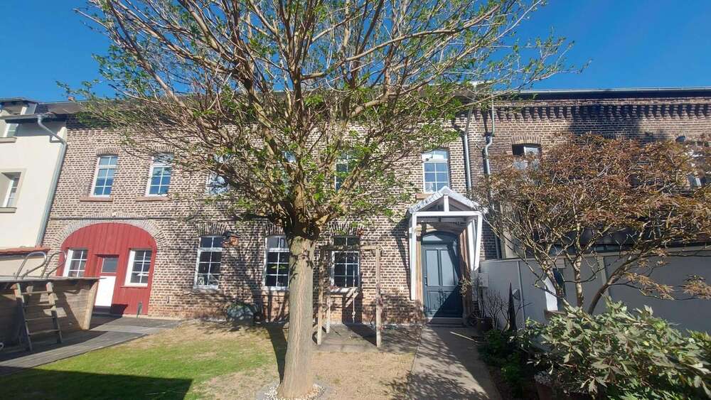 Einfamilienhaus Euskirchen Dom-Esch - 6.5 Zimmer, 200 m&sup2;, 540.000&euro; | Angebot:26884364
