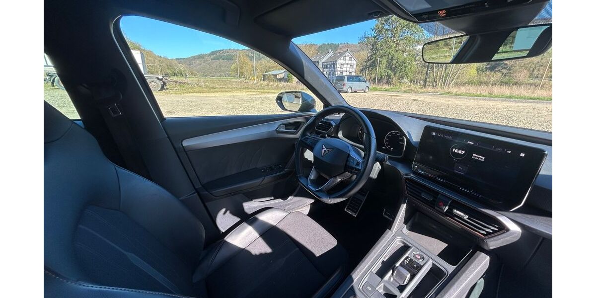 Cupra Leon 52.000 km 24.950 &euro; Hönningen 53506