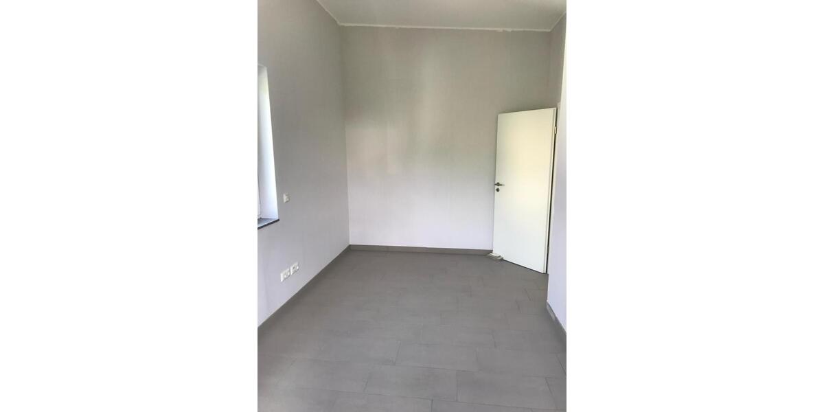 Dachgeschoßwohnung Weilerswist - 3 Zimmer, 96 m&sup2;, 1.000&euro; | Angebot:25922781