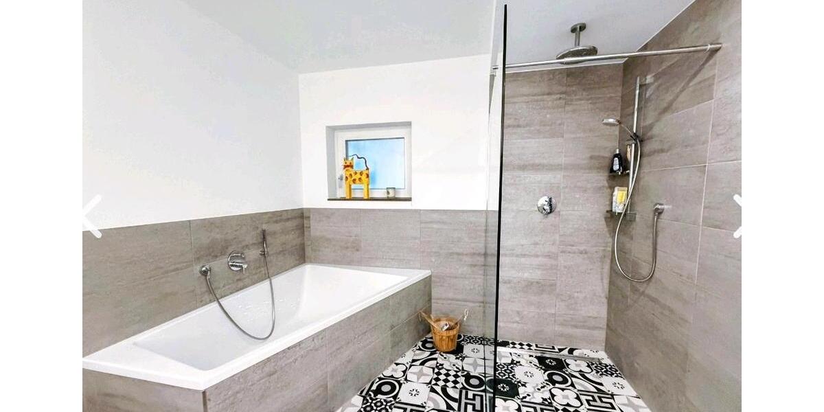 Etagenwohnung Bonn Küdinghoven - 4 Zimmer, 131 m&sup2;, 1.950&euro; | Angebot:25904673