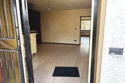 Haus Niederkassel - 6 Zimmer, 200 m&sup2;, 490.000&euro; | Angebot:25814969