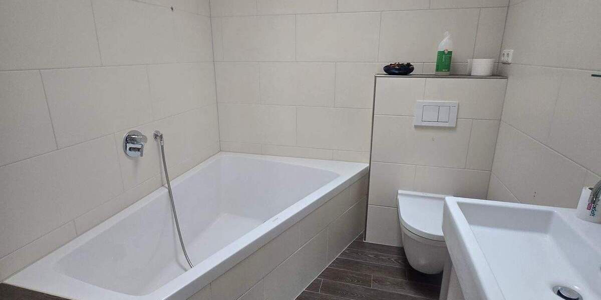 Einfamilienhaus Frechen Habbelrath - 8 Zimmer, 364 m&sup2;, 850.000&euro; | Angebot:25802450