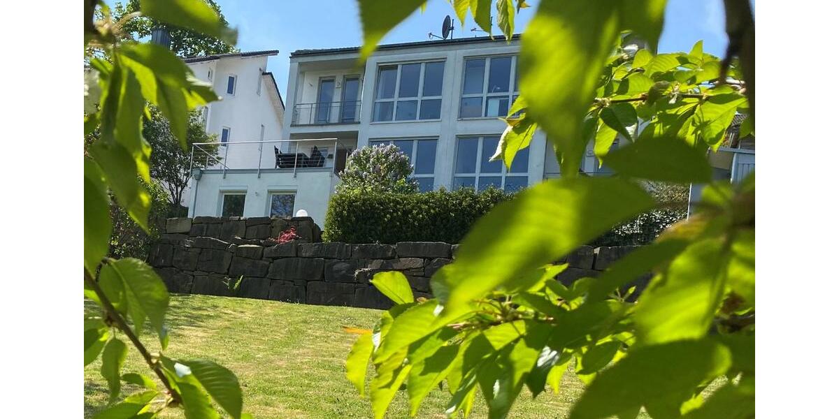 Doppelhaushälfte Königswinter - 5 Zimmer, 160 m&sup2;, 1.650&euro; | Angebot:25945145