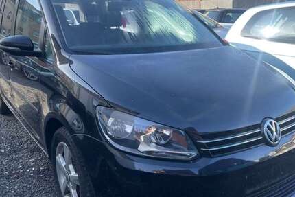 VW Touran 296.861 km 6.500 &euro; Euskirchen 53879