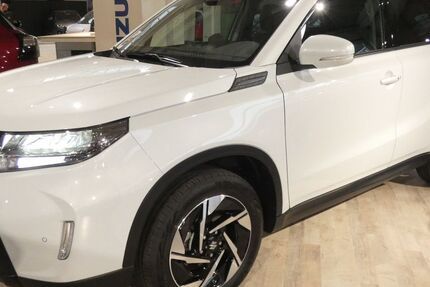 Suzuki Vitara 7.000 km 25.990 &euro; Bonn (Nähe Verteilerkreisel) 53119