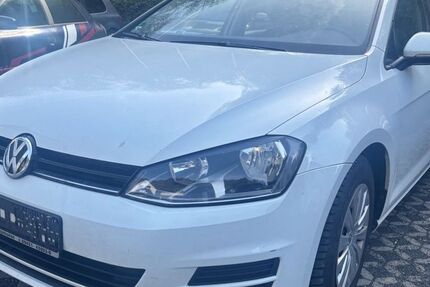VW Golf 260.000 km 4.390 &euro; Altenahr 53505