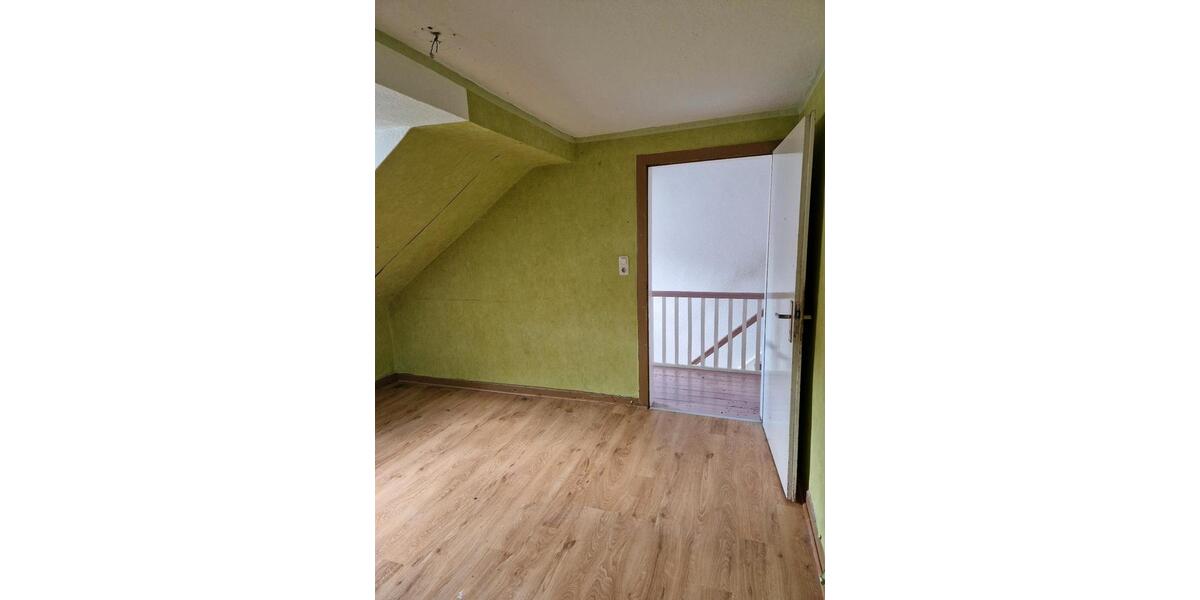Einfamilienhaus Schleiden - 15 Zimmer, 250 m&sup2;, 290.000&euro; | Angebot:26613905