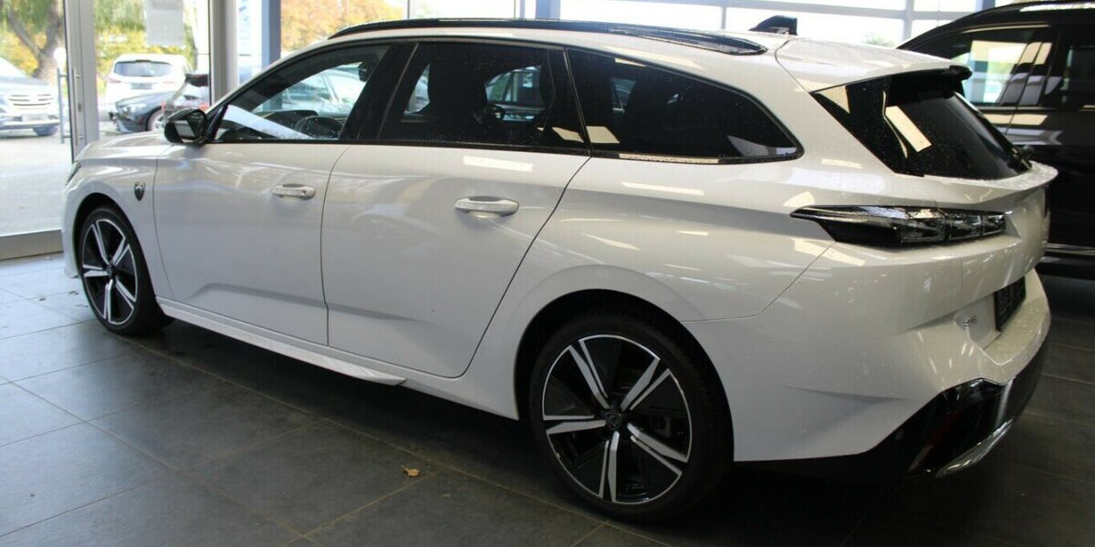 Peugeot 308 SW BlueHDi 130 EAT8 GT 25.665 km 23.980 &euro; Euskirchen 53881