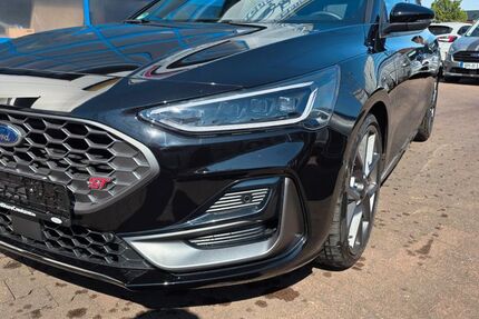 Ford Focus 11.500 km 30.900 &euro; Frechen 50226