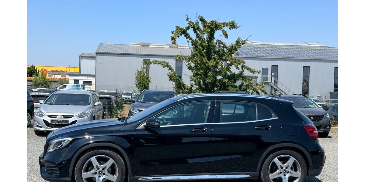 Mercedes-Benz GLA 180 97.000 km 17.500 &euro; Düren 52351