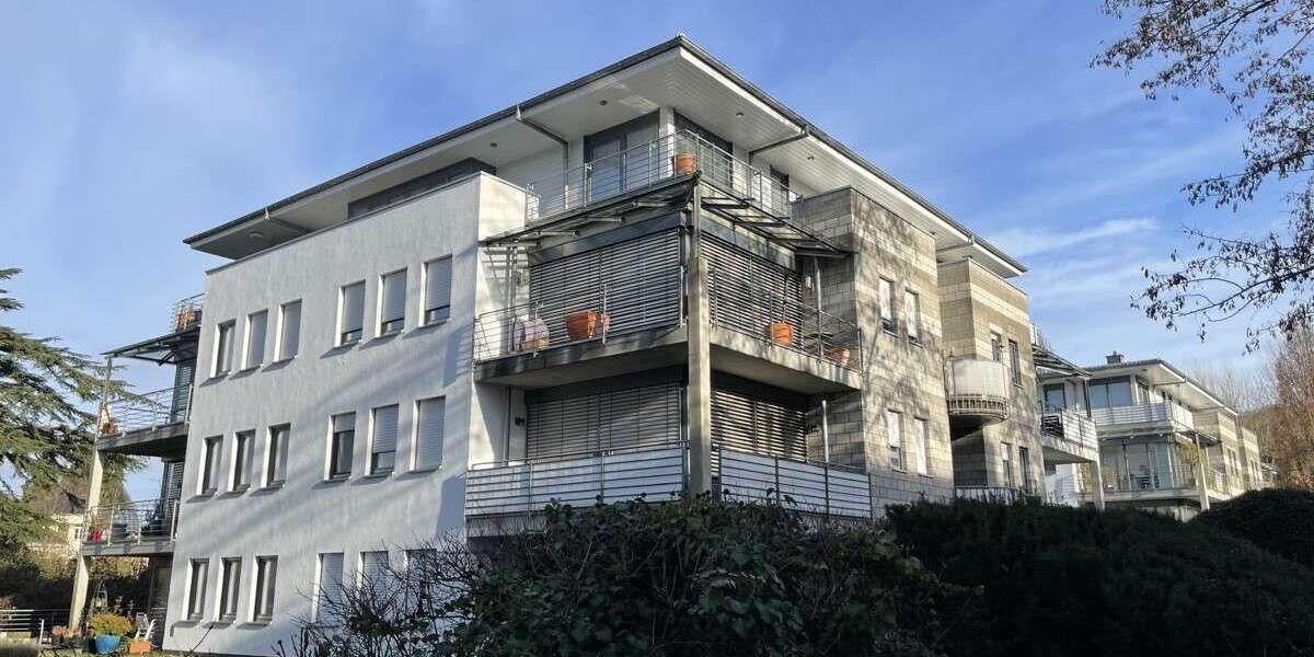 Etagenwohnung Königswinter - 2.5 Zimmer, 58 m&sup2;, 228.000&euro; | Angebot:25384230