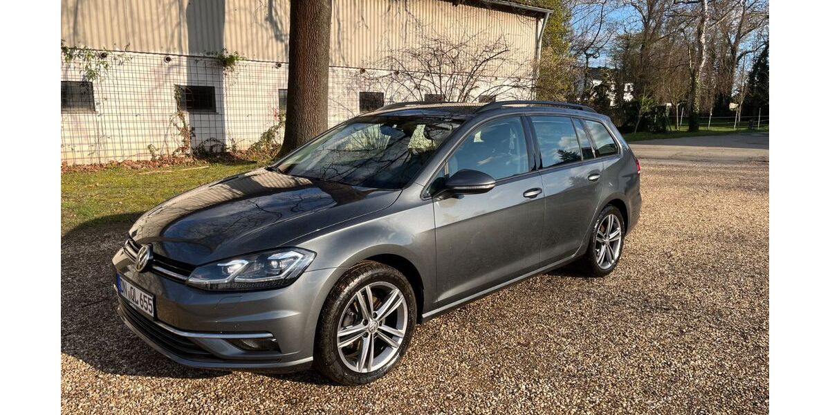 VW Golf 135.000 km 11.600 &euro; Düren 52355