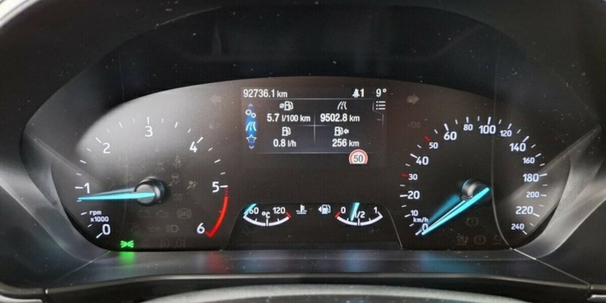 Ford Focus Navi Temp.Sitzh.Spurh.CarPlay EU6 GARANTIE 93.000 km 12.500 &euro; Erftstadt 50374