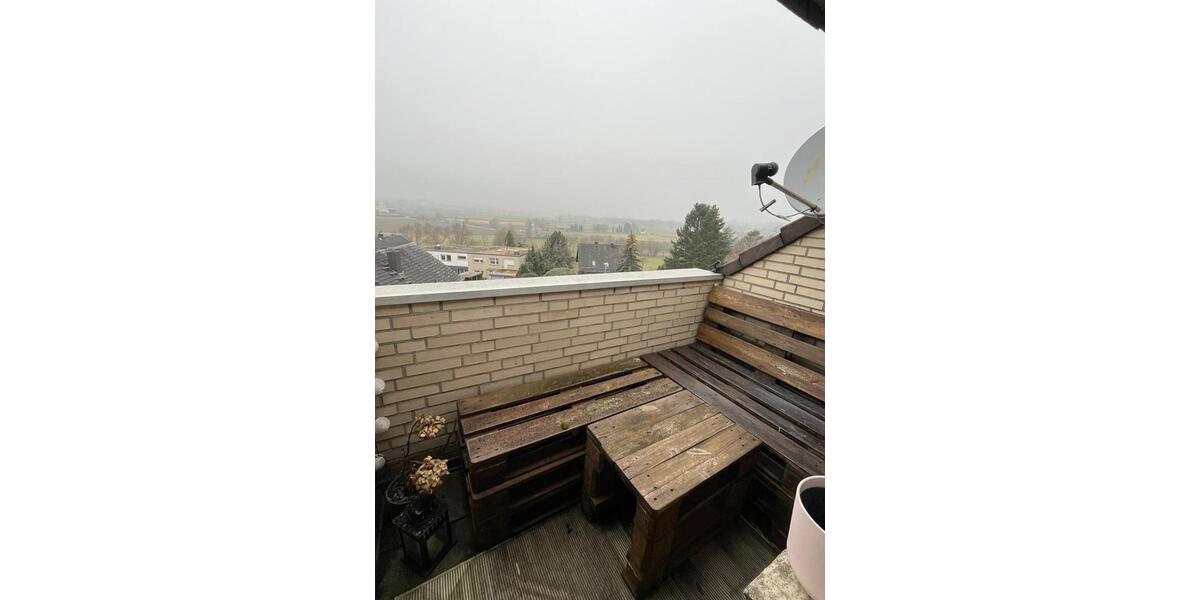 Dachgeschoßwohnung Mechernich - 2 Zimmer, 65 m&sup2;, 420&euro; | Angebot:25824125