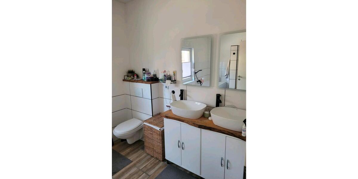 Dachgeschoßwohnung Nettersheim - 4 Zimmer, 120 m&sup2;, 1.100&euro; | Angebot:25784121