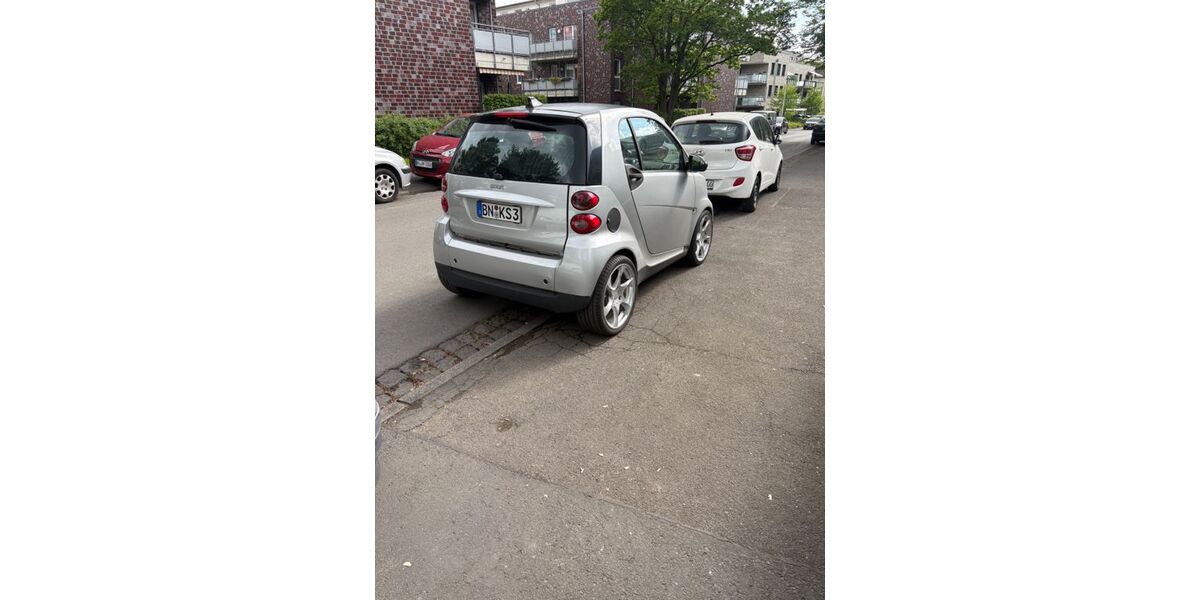 Smart ForTwo 15.000 km 5.999 &euro; Bonn 53173