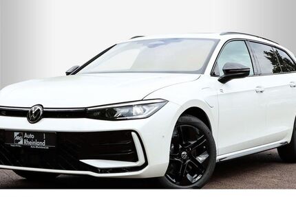 VW Passat 8.310 km 54.945 &euro; Bonn 53175