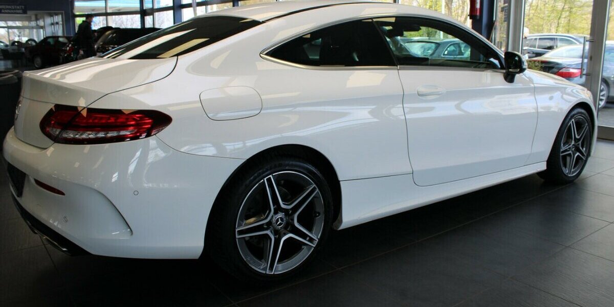 Mercedes-Benz C 180 Coupe 9G-TRONIC AMG Line 129.338 km 23.980 &euro; Euskirchen 53881