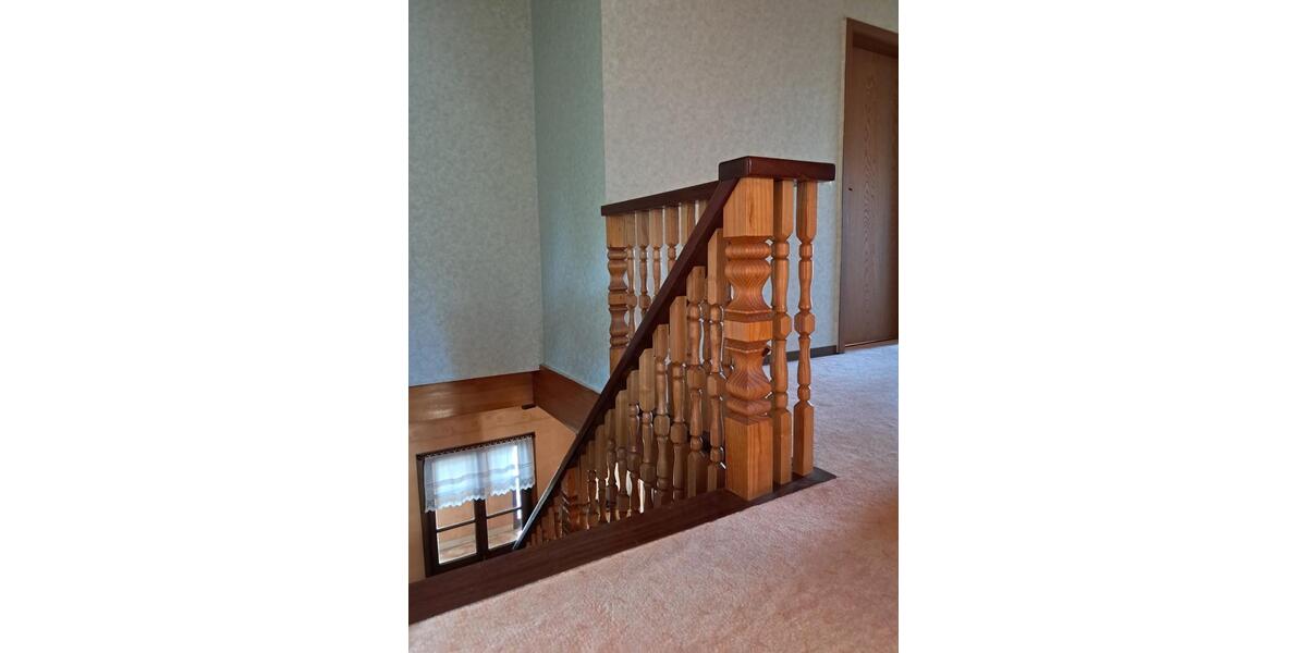 Einfamilienhaus Grafschaft - 10 Zimmer, 223 m&sup2;, 479.000&euro; | Angebot:23095851