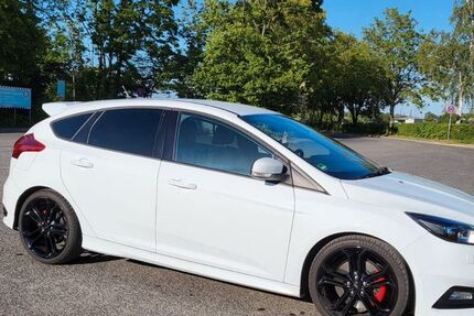 Ford Focus 99.300 km 14.900 &euro; Hürtgenwald 52393