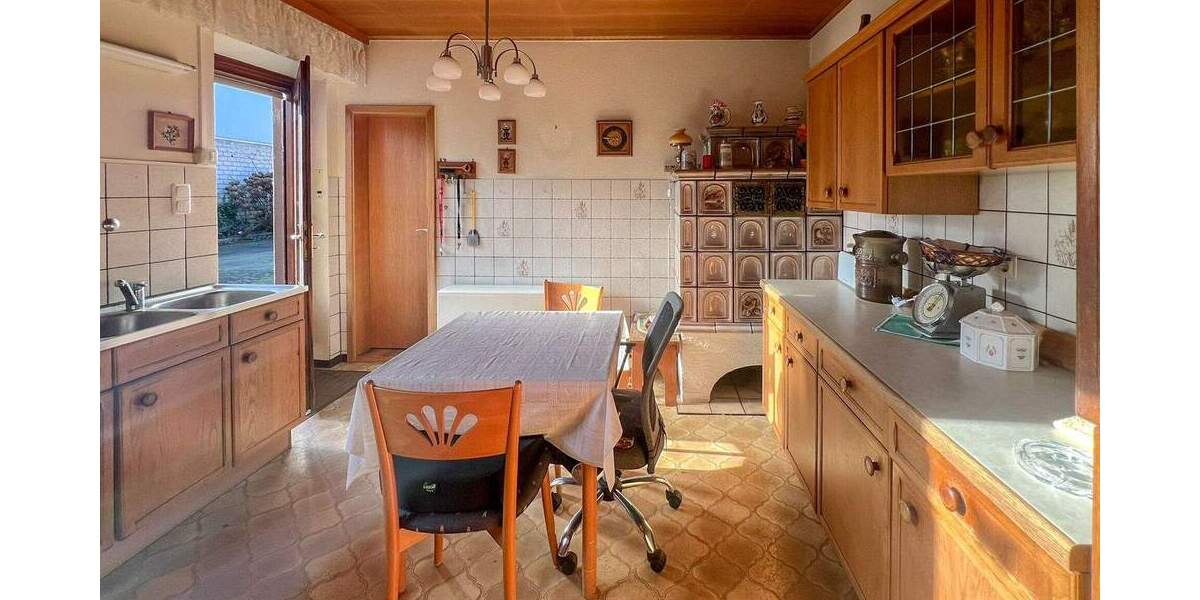 Einfamilienhaus Erftstadt / Dirmerzheim Dirmerzheim - 7 Zimmer, 154 m&sup2;, 290.000&euro; | Angebot:25663474