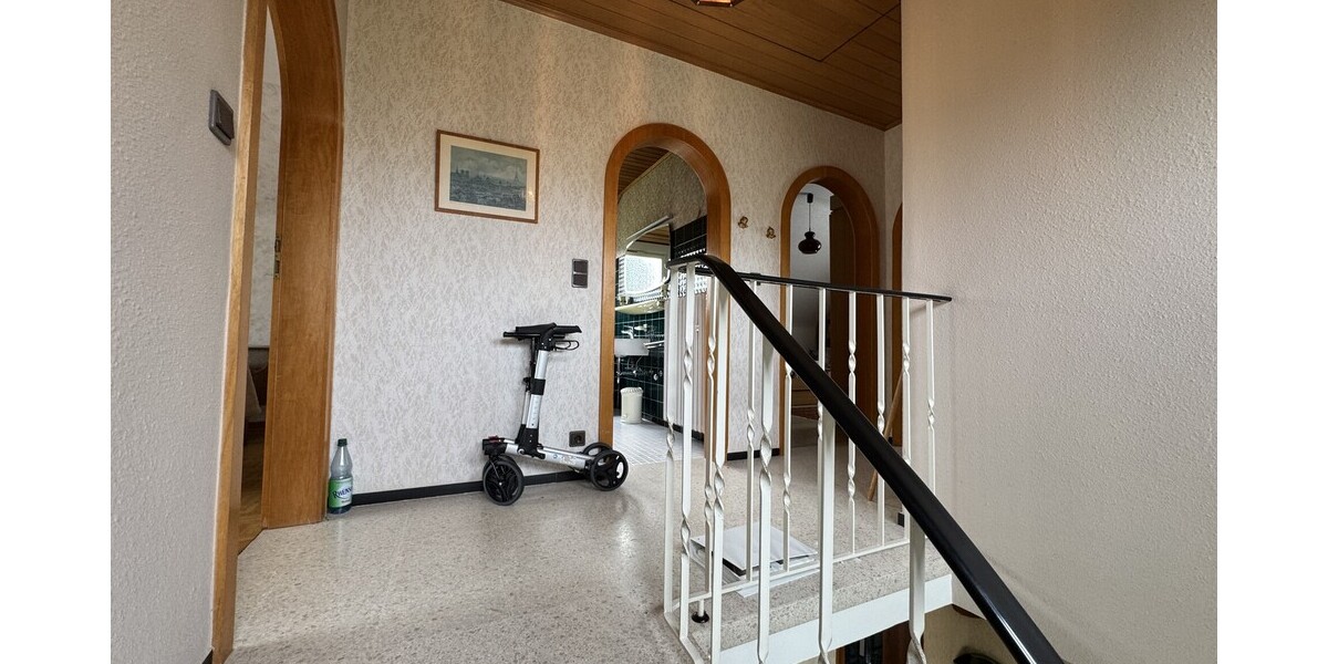 Freistehendes Einfamilienhaus mit großem Grundstück in Ließem - Einfamilienhaus Wachtberg / Ließem Ließem | Angebot:24713302