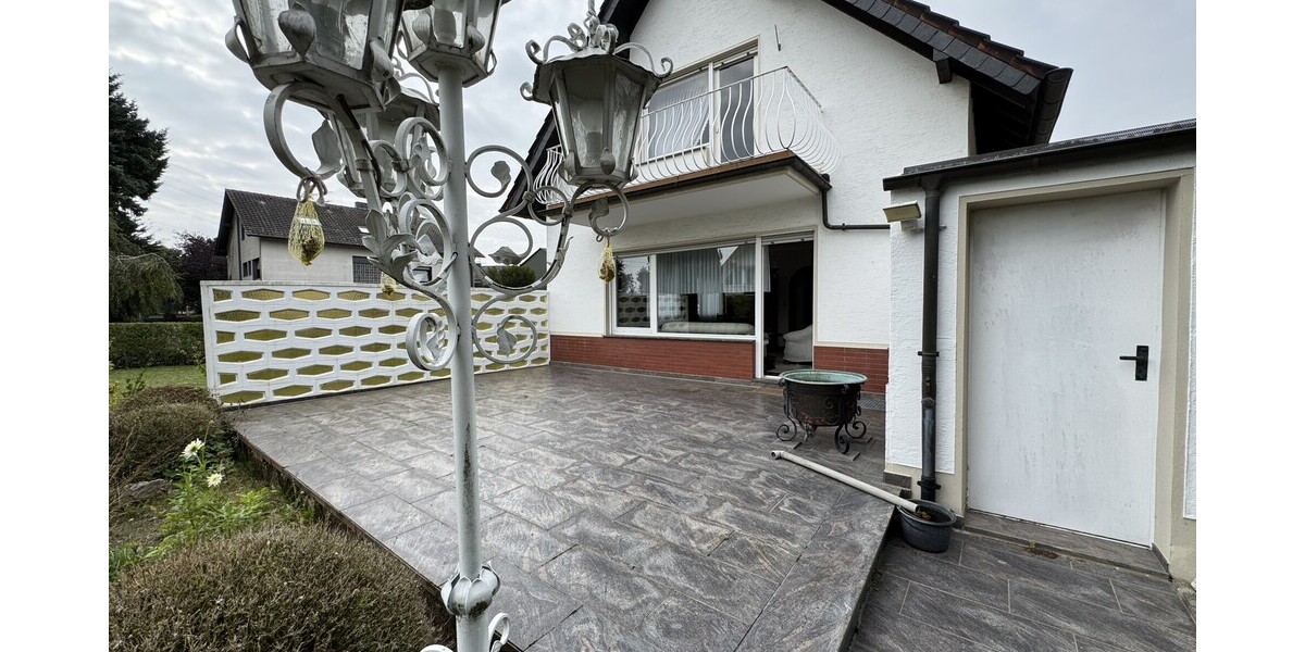 Freistehendes Einfamilienhaus mit großem Grundstück in Ließem - Einfamilienhaus Wachtberg / Ließem Ließem | Angebot:24713302