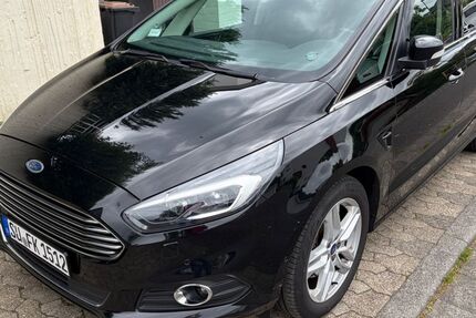 Ford S-Max 180.000 km 16.100 &euro; Wachtberg 53343
