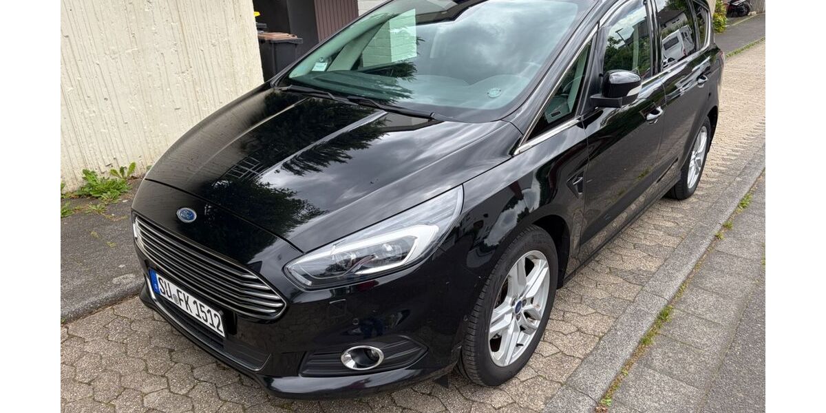 Ford S-Max 180.000 km 16.100 &euro; Wachtberg 53343