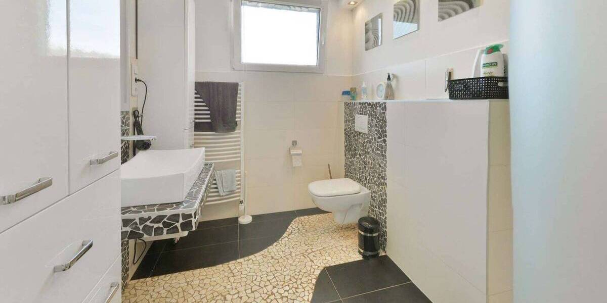 Mehrfamilienhaus, Wohnhaus Wachtberg Pech - 9 Zimmer, 200 m&sup2;, 749.000&euro; | Angebot:26028522