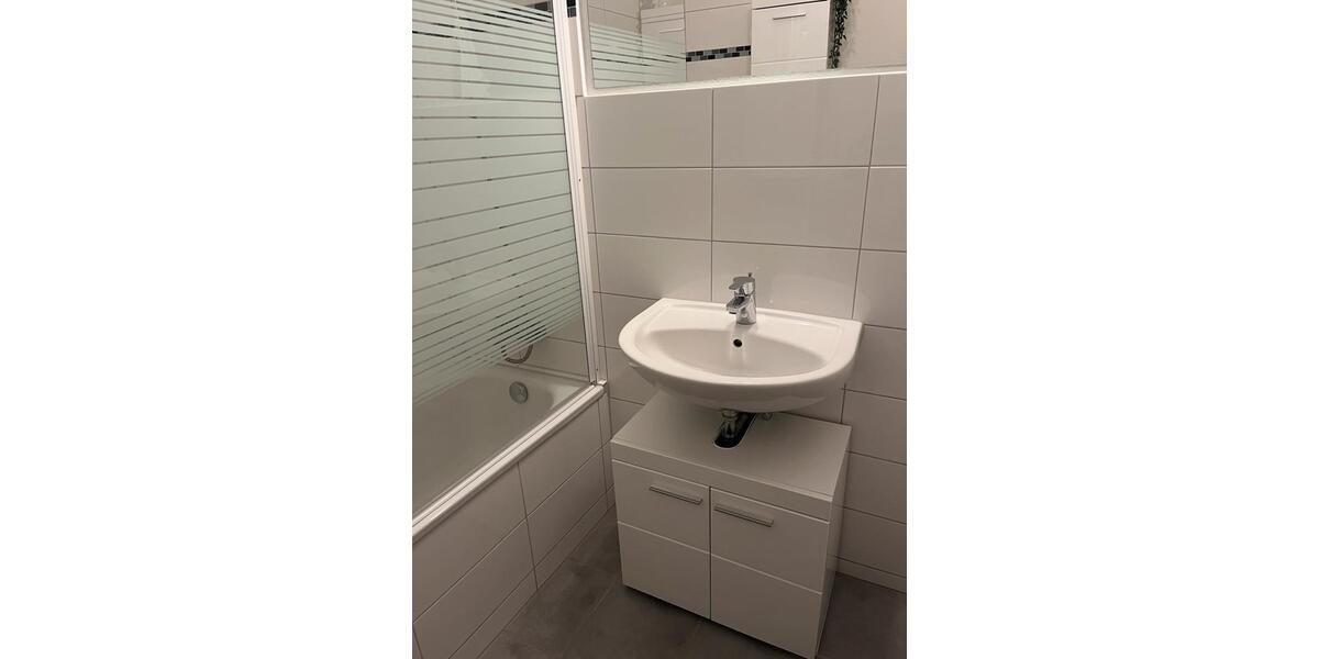Etagenwohnung Bonn Beuel-Mitte - 2 Zimmer, 55 m&sup2;, 750&euro; | Angebot:25935296
