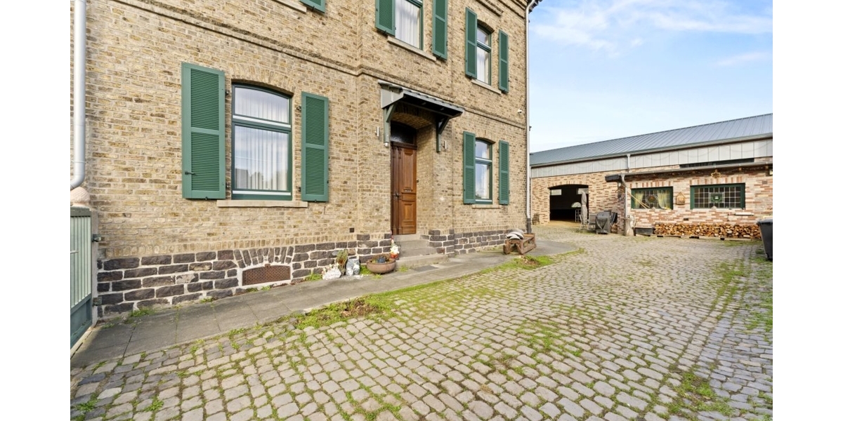 Nachhaltiges Anwesen mit top Energiewerten, Reitanlage und Platz für mehrere Generationen! - Mehrfamilienhaus, Wohnhaus Königswinter | Angebot:21578876