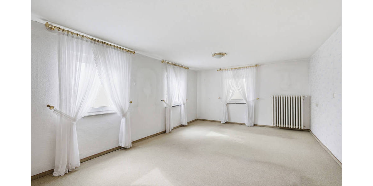 Mehrfamilienhaus, Wohnhaus Bornheim Waldorf - 8 Zimmer, 166 m&sup2;, 295.000&euro; | Angebot:26037146