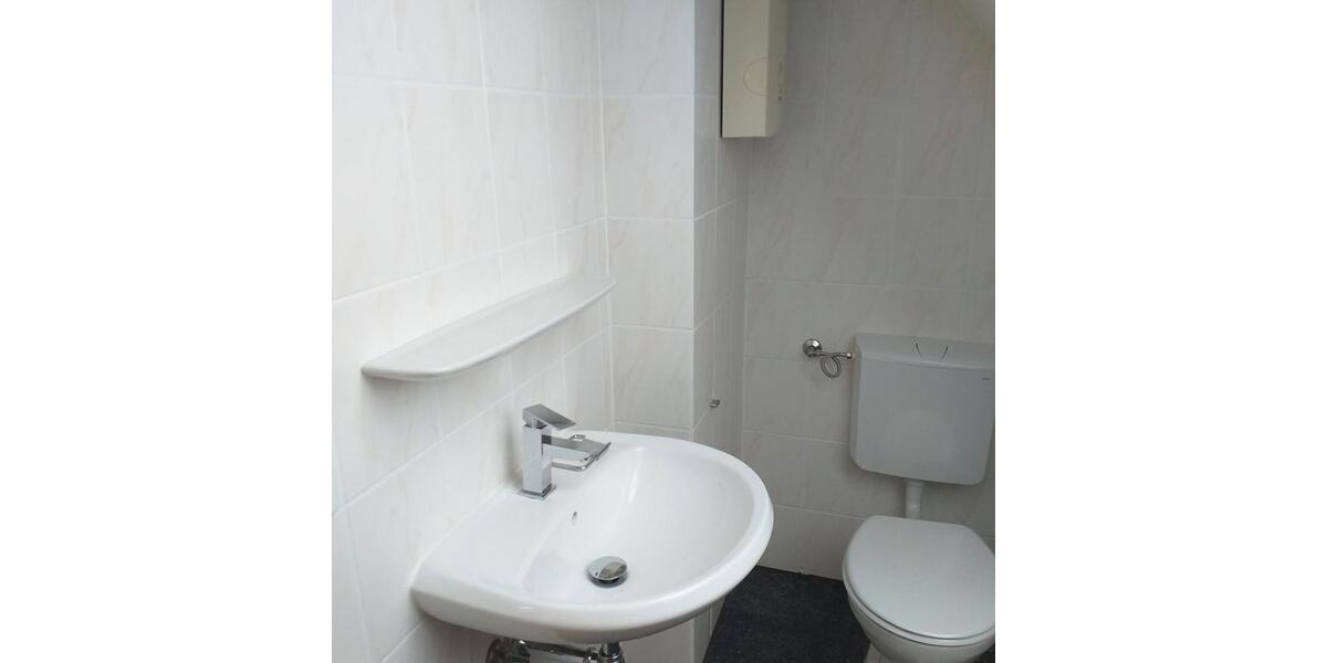 Dachgeschoßwohnung Zülpich - 4 Zimmer, 82 m&sup2;, 625&euro; | Angebot:26041633