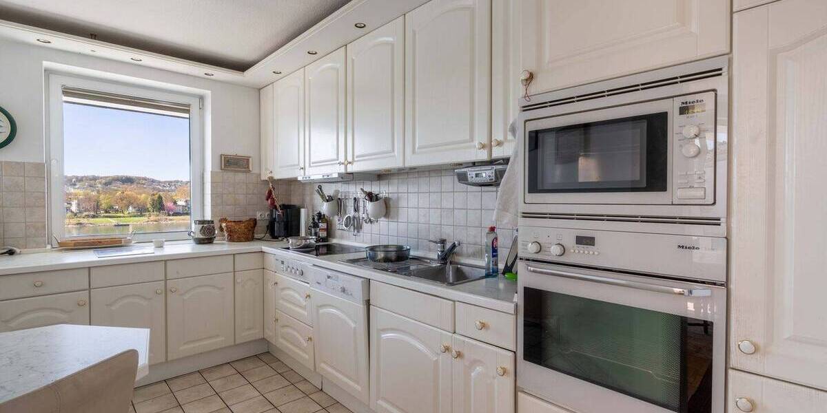 Etagenwohnung Königswinter - 3 Zimmer, 162 m&sup2;, 648.000&euro; | Angebot:26127594