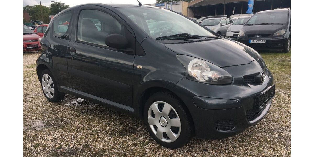 Toyota Aygo (X) 41.000 km 4.499 &euro; Bonn 53227