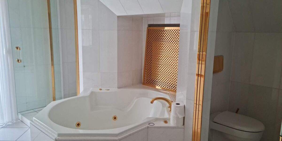 Einfamilienhaus Niederkassel - 7 Zimmer, 373 m&sup2;, 1.600.000&euro; | Angebot:25837714