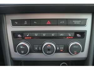 Seat Ateca FR 1,5 TSi DSG Navi AHK Standh LED 12.000 km 32.350 &euro; Bonn 53225