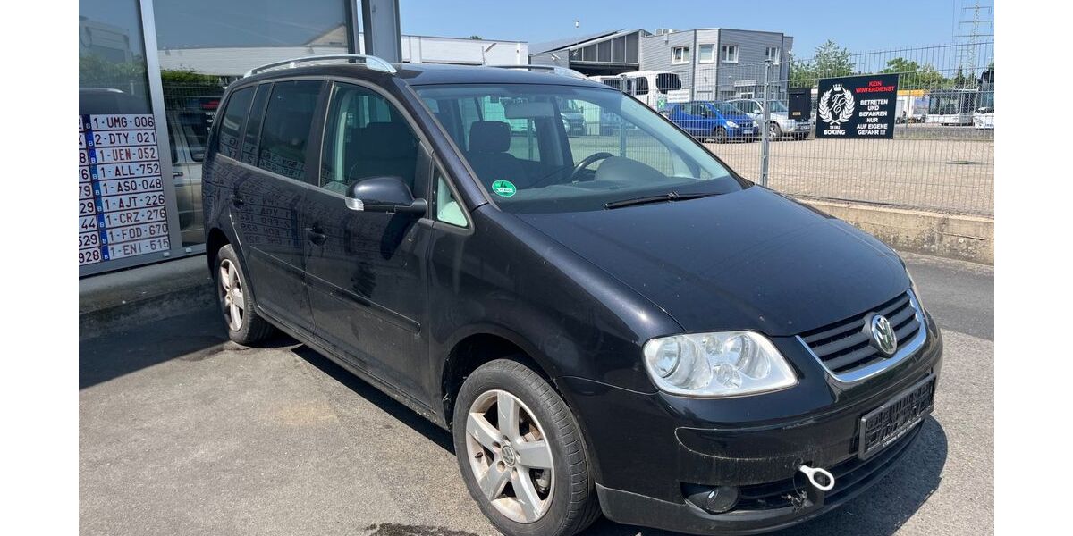 VW Touran 160.000 km 1.500 &euro; Wesseling - Köln 50389