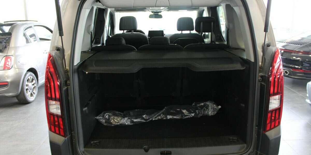 Peugeot e-Rifter Elektro L1 Allure Pack 12.978 km 21.980 &euro; Euskirchen 53881