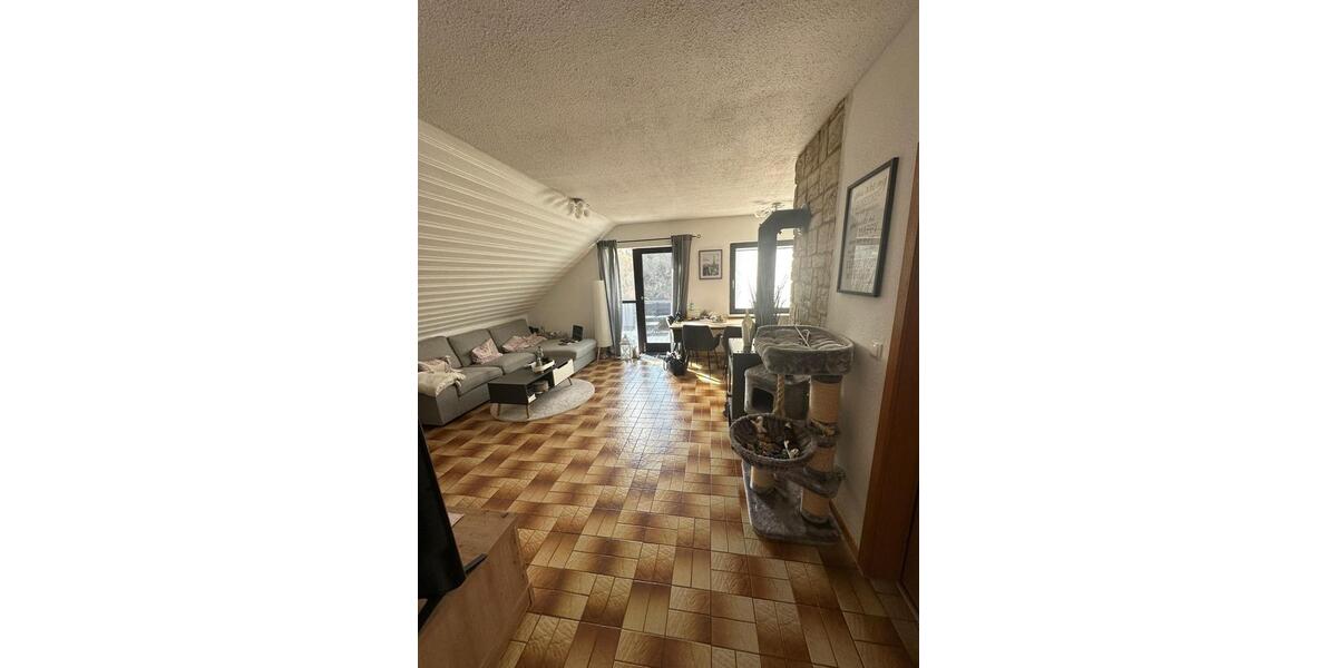 Dachgeschoßwohnung Altenahr - 3 Zimmer, 70 m&sup2;, 900&euro; | Angebot:25974775