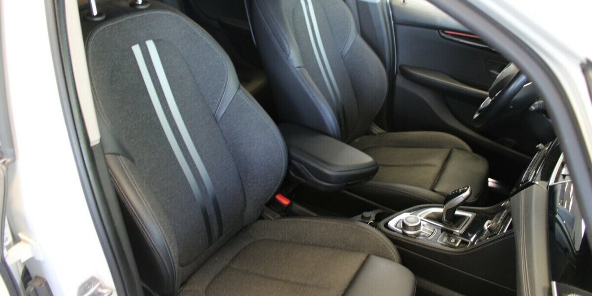 BMW 218 218d Gran Tourer Aut. Sport Line - Navi - LED 69.998 km 22.980 &euro; Euskirchen 53881