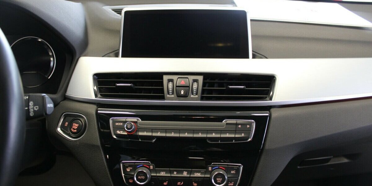 BMW X1 sDrive20i Aut. Sport Line 16.245 km 22.980 &euro; Euskirchen 53881