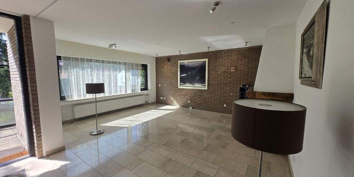 Einfamilienhaus Frechen Habbelrath - 8 Zimmer, 364 m&sup2;, 850.000&euro; | Angebot:25802450