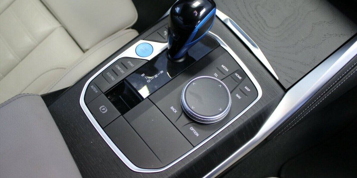 BMW i4 M50 Gran Coupe - 8-FACH BEREIFT - 73.575 km 39.980 &euro; Euskirchen 53881