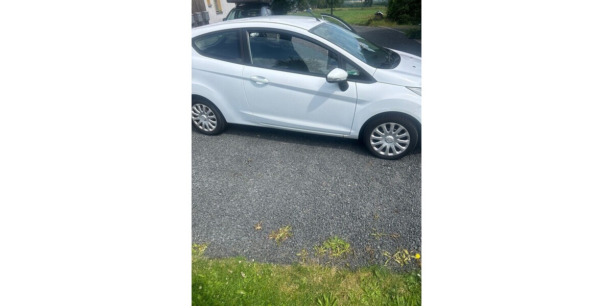Ford Fiesta 142.800 km 5.300 &euro; Swisttal 53913
