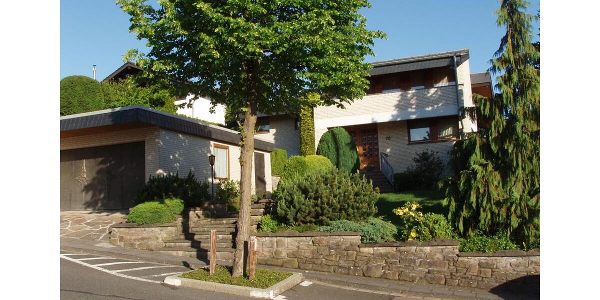 Einfamilienhaus Bad Münstereifel - 8 Zimmer, 226 m&sup2;, 840.000&euro; | Angebot:26715262