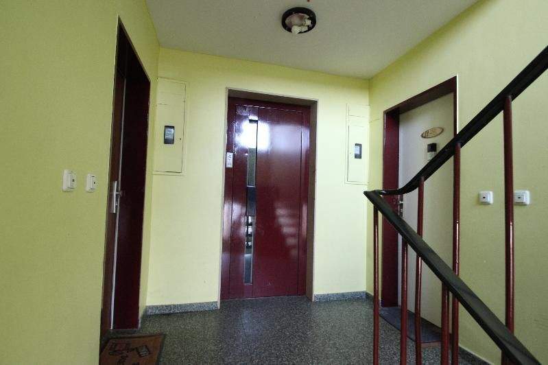 Etagenwohnung Niederkassel Lülsdorf - 3 Zimmer, 73 m&sup2;, 140.000&euro; | Angebot:25737039