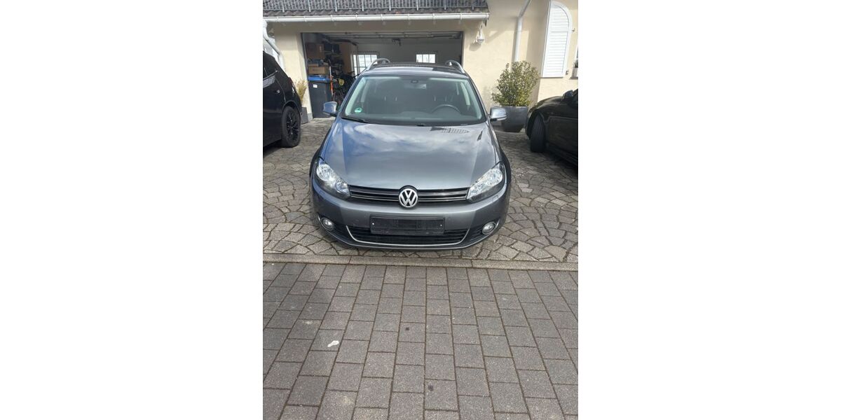 VW Golf 215.566 km 3.800 &euro; Lind 53506